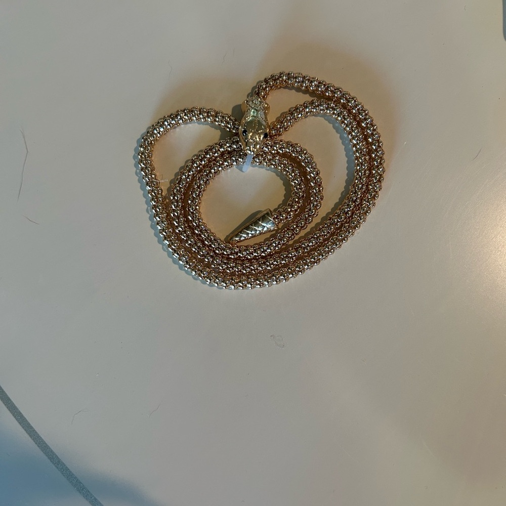 NWT SHEIN Gold Accessory Set - Picture 7 of 12